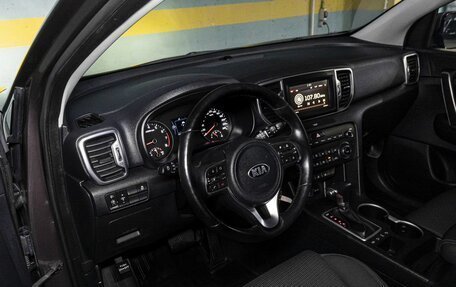 KIA Sportage IV рестайлинг, 2018 год, 2 170 000 рублей, 10 фотография
