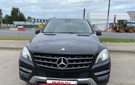 Mercedes-Benz M-Класс, 2015 год, 2 500 000 рублей, 2 фотография