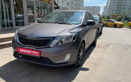 KIA Rio III рестайлинг, 2012 год, 700 000 рублей, 3 фотография