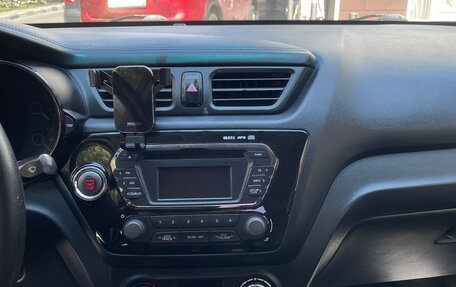 KIA Rio III рестайлинг, 2012 год, 700 000 рублей, 10 фотография