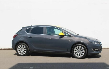 Opel Astra J, 2012 год, 510 000 рублей, 3 фотография