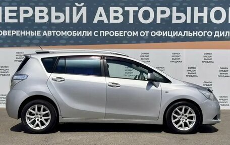 Toyota Verso I, 2011 год, 1 199 000 рублей, 4 фотография