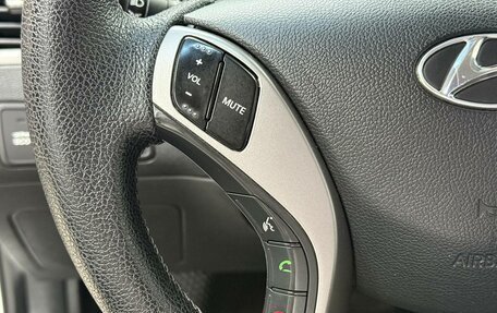 Hyundai Avante, 2012 год, 850 000 рублей, 12 фотография