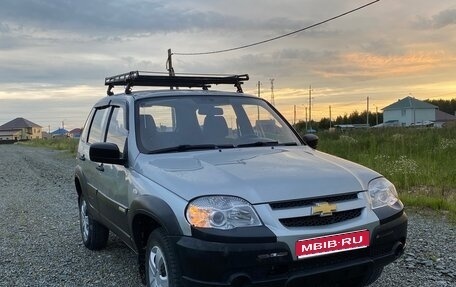 Chevrolet Niva I рестайлинг, 2014 год, 690 000 рублей, 1 фотография