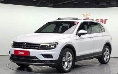Volkswagen Tiguan II, 2020 год, 3 080 000 рублей, 1 фотография