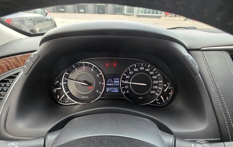 Nissan Patrol, 2014 год, 1 800 000 рублей, 10 фотография