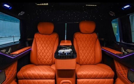 Mercedes-Benz V-Класс, 2022 год, 7 990 000 рублей, 2 фотография