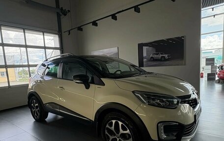 Renault Kaptur I рестайлинг, 2017 год, 1 499 000 рублей, 5 фотография