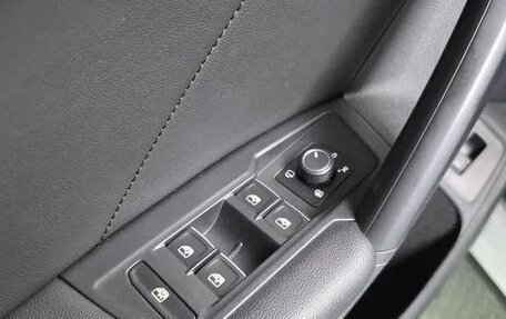 Volkswagen Tiguan II, 2020 год, 3 080 000 рублей, 15 фотография