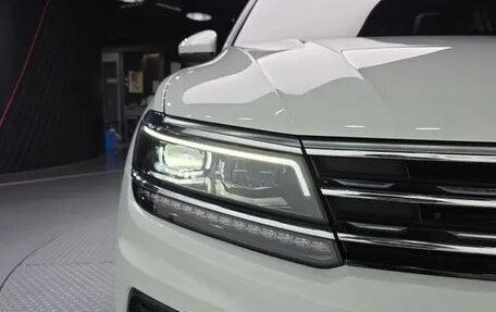 Volkswagen Tiguan II, 2020 год, 3 080 000 рублей, 8 фотография