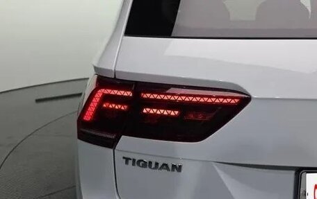 Volkswagen Tiguan II, 2020 год, 3 080 000 рублей, 9 фотография