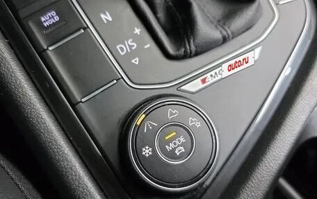 Volkswagen Tiguan II, 2020 год, 3 080 000 рублей, 21 фотография