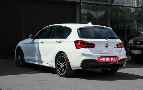 BMW 1 серия, 2019 год, 2 390 000 рублей, 7 фотография