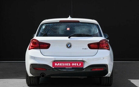 BMW 1 серия, 2019 год, 2 390 000 рублей, 5 фотография