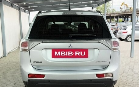 Mitsubishi Outlander III рестайлинг 3, 2012 год, 1 399 000 рублей, 4 фотография