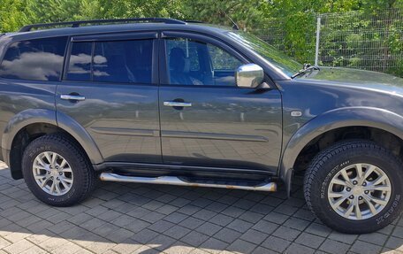 Mitsubishi Pajero Sport II рестайлинг, 2014 год, 2 300 000 рублей, 4 фотография
