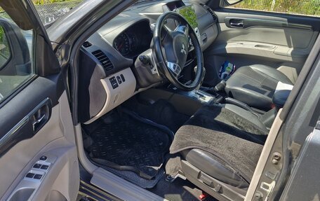 Mitsubishi Pajero Sport II рестайлинг, 2014 год, 2 300 000 рублей, 9 фотография