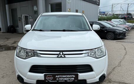 Mitsubishi Outlander III рестайлинг 3, 2012 год, 1 390 000 рублей, 2 фотография