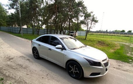 Chevrolet Cruze II, 2011 год, 700 000 рублей, 5 фотография