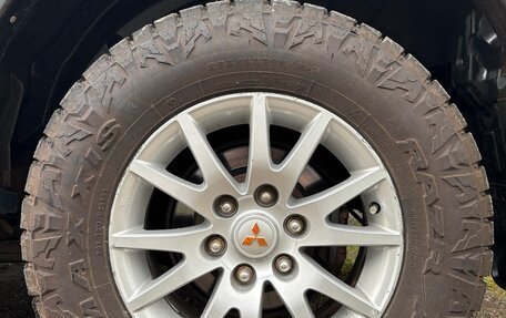 Mitsubishi Pajero Sport II рестайлинг, 2013 год, 1 950 000 рублей, 9 фотография