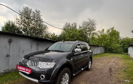 Mitsubishi Pajero Sport II рестайлинг, 2013 год, 1 950 000 рублей, 3 фотография