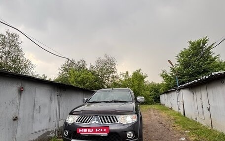 Mitsubishi Pajero Sport II рестайлинг, 2013 год, 1 950 000 рублей, 13 фотография
