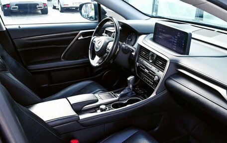 Lexus RX IV рестайлинг, 2019 год, 5 400 000 рублей, 36 фотография