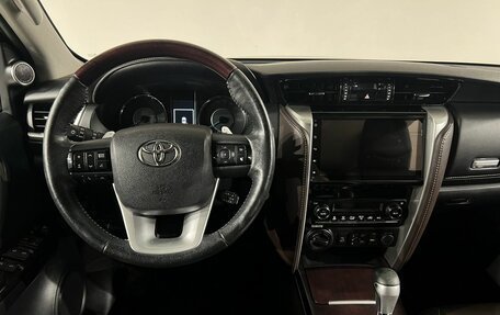 Toyota Fortuner II, 2017 год, 3 080 000 рублей, 14 фотография