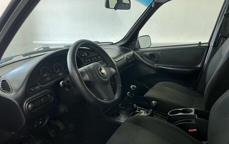 Chevrolet Niva I рестайлинг, 2018 год, 585 000 рублей, 10 фотография