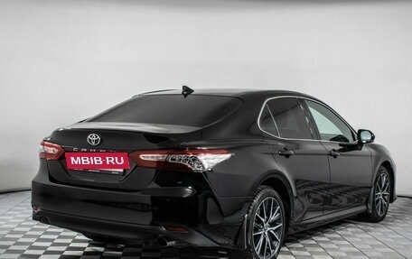Toyota Camry, 2021 год, 3 195 000 рублей, 3 фотография