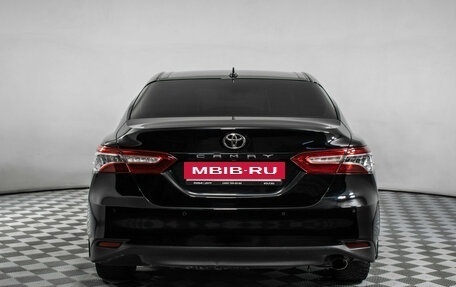 Toyota Camry, 2021 год, 3 195 000 рублей, 4 фотография