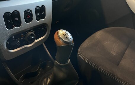 Renault Sandero I, 2012 год, 415 000 рублей, 28 фотография