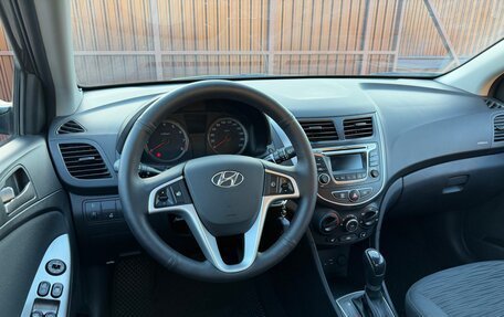Hyundai Solaris II рестайлинг, 2015 год, 1 120 000 рублей, 11 фотография