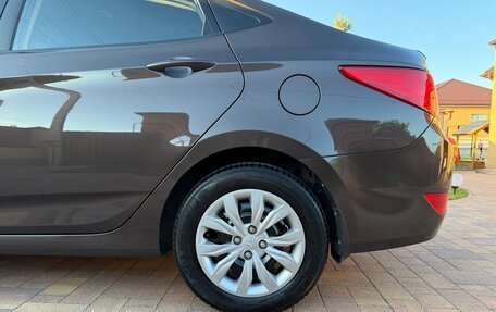 Hyundai Solaris II рестайлинг, 2015 год, 1 120 000 рублей, 24 фотография