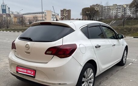 Opel Astra J, 2013 год, 550 000 рублей, 3 фотография