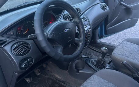 Ford Focus IV, 2001 год, 140 000 рублей, 4 фотография