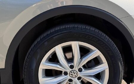 Volkswagen Tiguan II, 2020 год, 2 800 000 рублей, 19 фотография