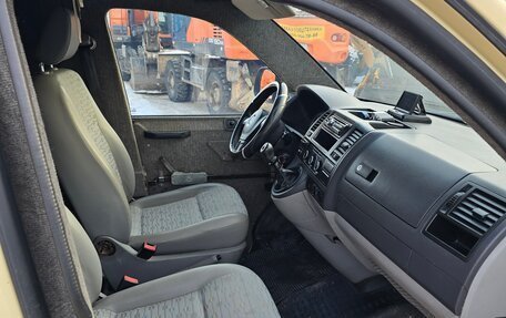 Volkswagen Transporter T5 рестайлинг, 2012 год, 1 100 000 рублей, 3 фотография
