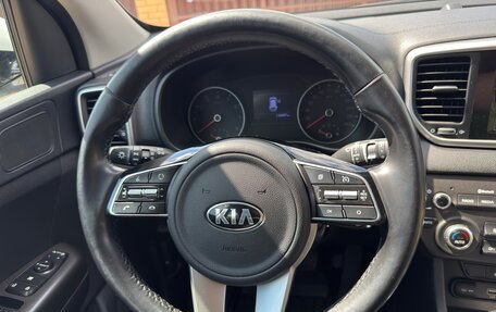 KIA Sportage IV рестайлинг, 2019 год, 2 300 000 рублей, 3 фотография