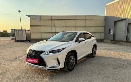 Lexus RX IV рестайлинг, 2021 год, 4 650 000 рублей, 6 фотография