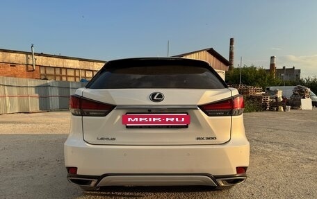 Lexus RX IV рестайлинг, 2021 год, 4 650 000 рублей, 4 фотография
