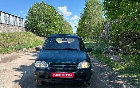 Chevrolet Niva I рестайлинг, 2004 год, 130 000 рублей, 2 фотография