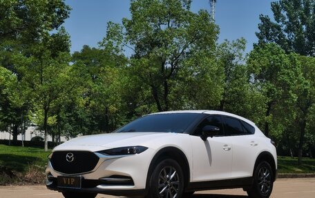 Mazda CX-4, 2022 год, 1 968 000 рублей, 2 фотография