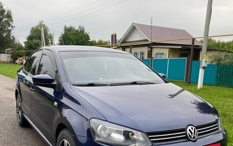 Volkswagen Polo VI (EU Market), 2013 год, 950 000 рублей, 1 фотография