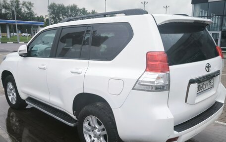 Toyota Land Cruiser Prado 150 рестайлинг 2, 2011 год, 2 650 000 рублей, 5 фотография