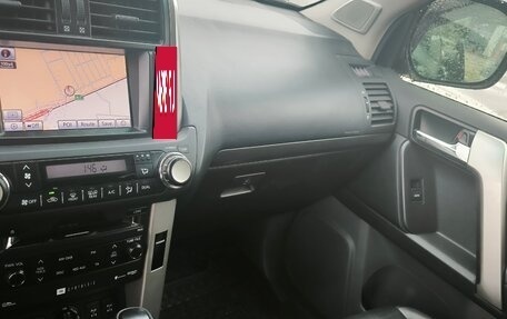 Toyota Land Cruiser Prado 150 рестайлинг 2, 2011 год, 2 650 000 рублей, 7 фотография