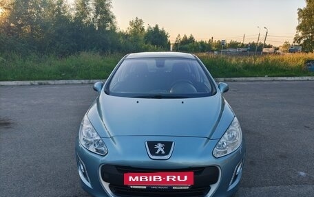Peugeot 308 II, 2012 год, 720 000 рублей, 2 фотография