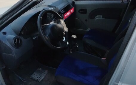 Renault Logan I, 2005 год, 190 000 рублей, 5 фотография