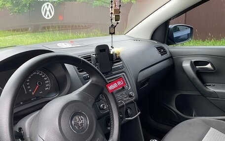 Volkswagen Polo VI (EU Market), 2013 год, 950 000 рублей, 10 фотография