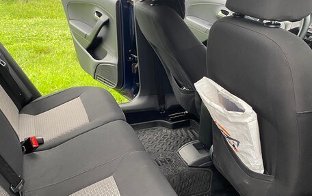 Volkswagen Polo VI (EU Market), 2013 год, 950 000 рублей, 16 фотография